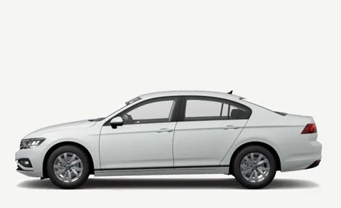Volkswagen Passat limuzina, bočni pogled s lijeve strane, bijela boja