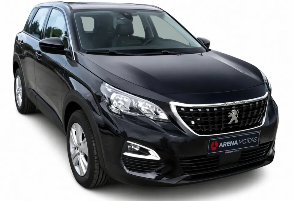 Peugeot 3008, crni SUV, prednji desni ugao s rešetkom i prednjim svjetlima