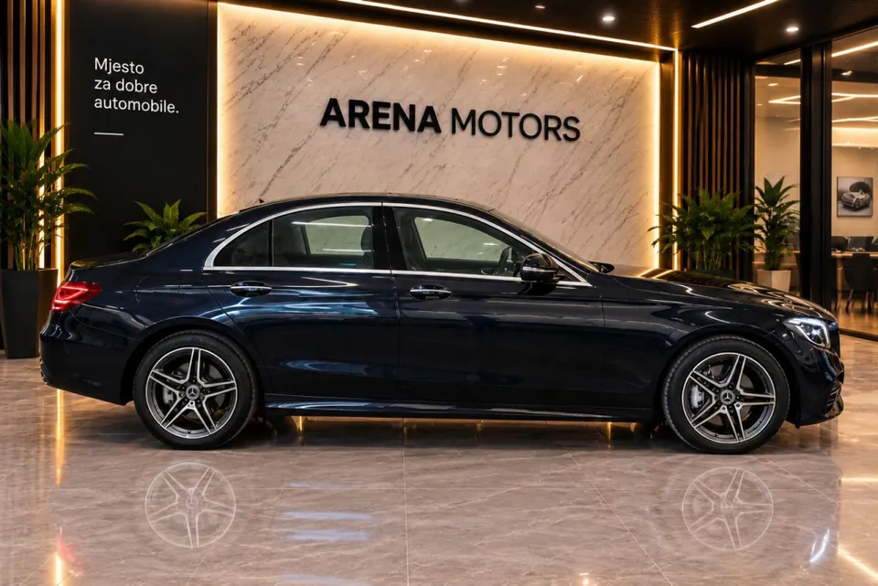 Mercedes-Benz E 220 d, desni bok limuzine s alu felgama