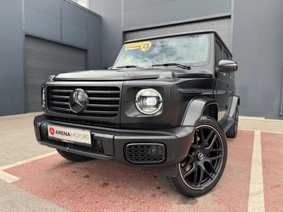 Mercedes-Benz G 450 d, prednji dio izbliza s LED farom, maskom i branikom
