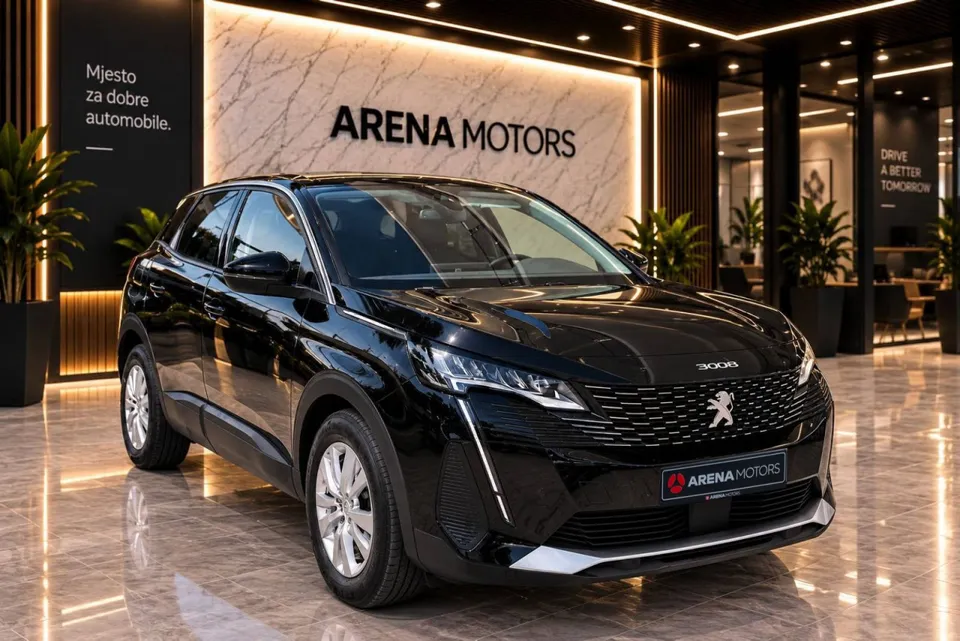 Crni Peugeot 3008 sa prednje desne strane, vidljivi LED farovi i bočna linija