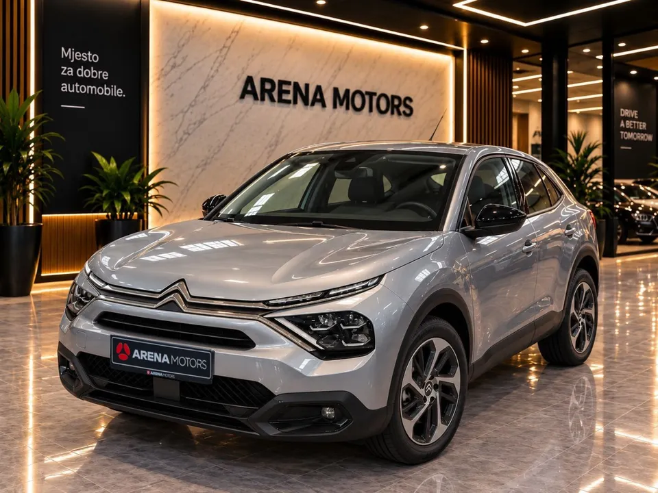 Siva Citroen C4 SUV, prednji bočni pogled, u izložbenom prostoru salona