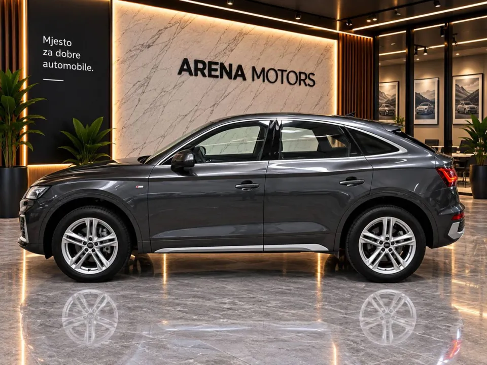 Audi Q5 Sportback, lijevi bok vozila s aluminijskim felgama, siva boja
