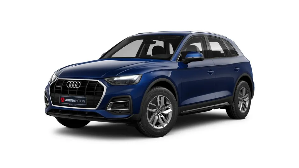 Audi Q5 u plavoj boji, prednji lijevi ugao s prednjom rešetkom i alu felgama