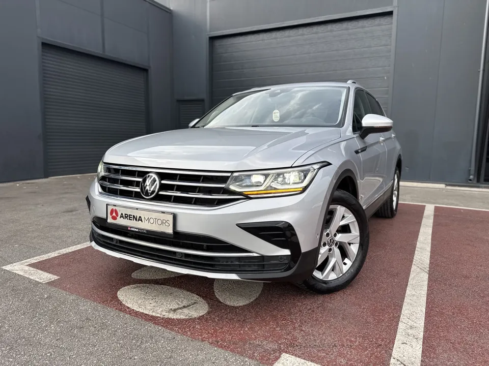 Volkswagen Tiguan, prednji lijevi ugao izbliza s LED farovima i prednjom maskom