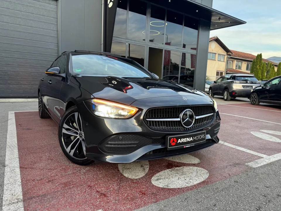 Mercedes-Benz C 300d 4Matic Avantgarde 9G Kamera Pano New model — fotografija 4