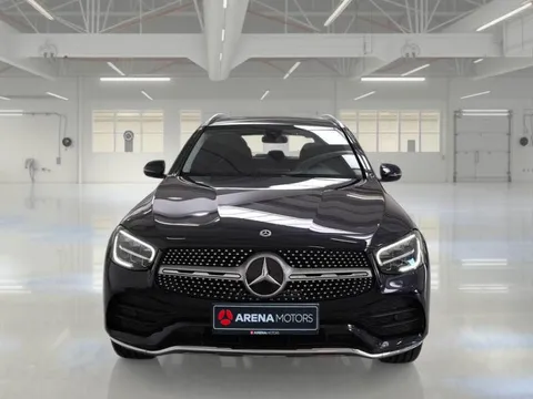 Mercedes-Benz GLC 220 d, prednja strana s maskom, LED svjetlima i AMG branikom