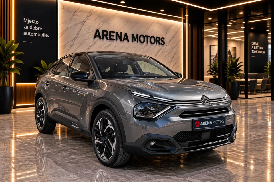 Citroen C4 siva karoserija, prednji ugao s vozačke strane, LED farovi i alu felge