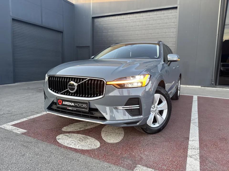 Volvo XC 60 2.0 B4 197ks AWD 4x4 Core Momentum Kamera XC60 2023 — fotografija 2